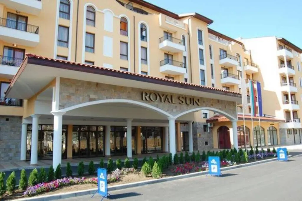 Royal Sun, 6 People, 600 M From The Sea Apartman Napospart