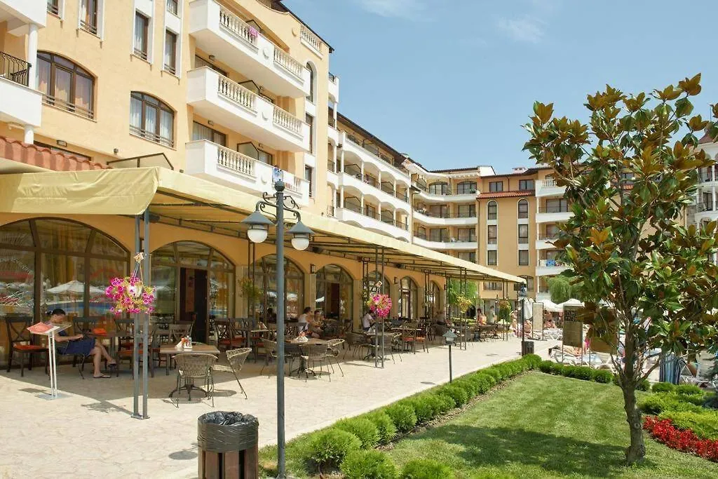 Royal Sun, 6 People, 600 M From The Sea Apartman Napospart